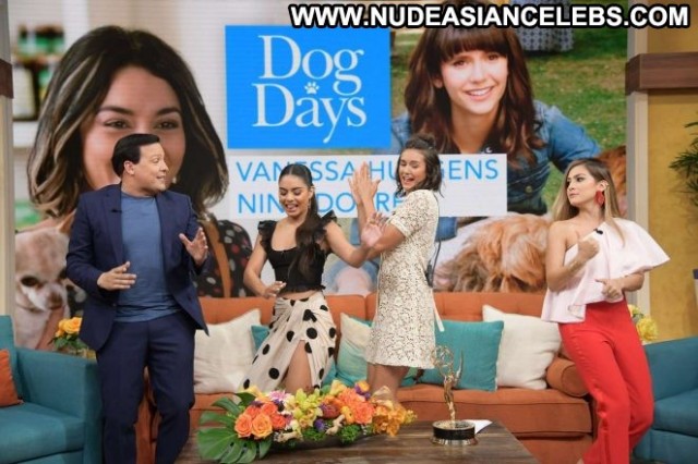 Vanessa Hudgens Tv Show  Posing Hot Beautiful Paparazzi Tv Show