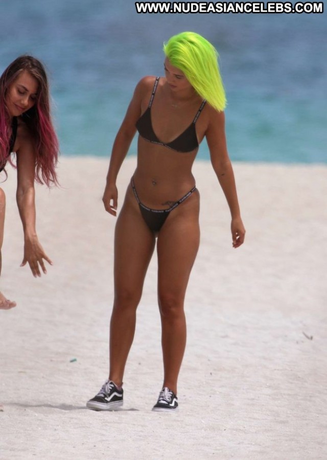 Madison Skylar Miami Beach Black Beach Photoshoot Celebrity Paparazzi