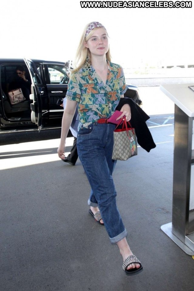 Elle Fanning Lax Airport Celebrity Posing Hot Paparazzi Beautiful Lax