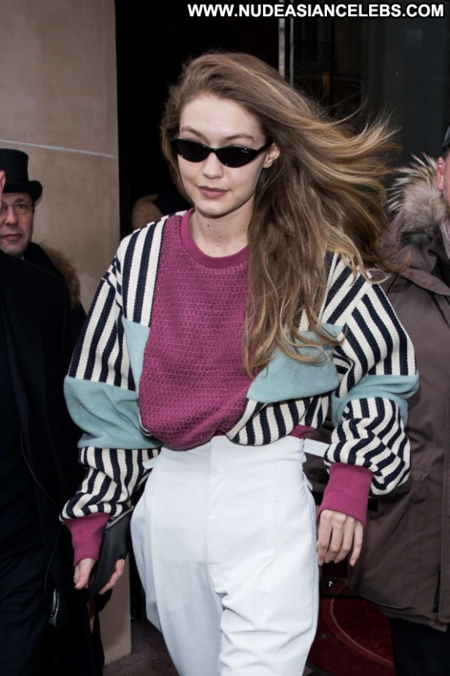 Gigi Hadid No Source Paris Beautiful Posing Hot Babe Paparazzi