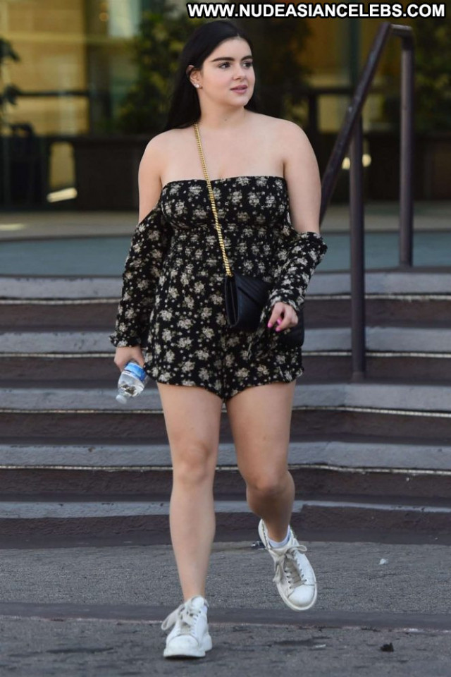 Ariel Winter No Source  Celebrity Beautiful Babe Winter Posing Hot