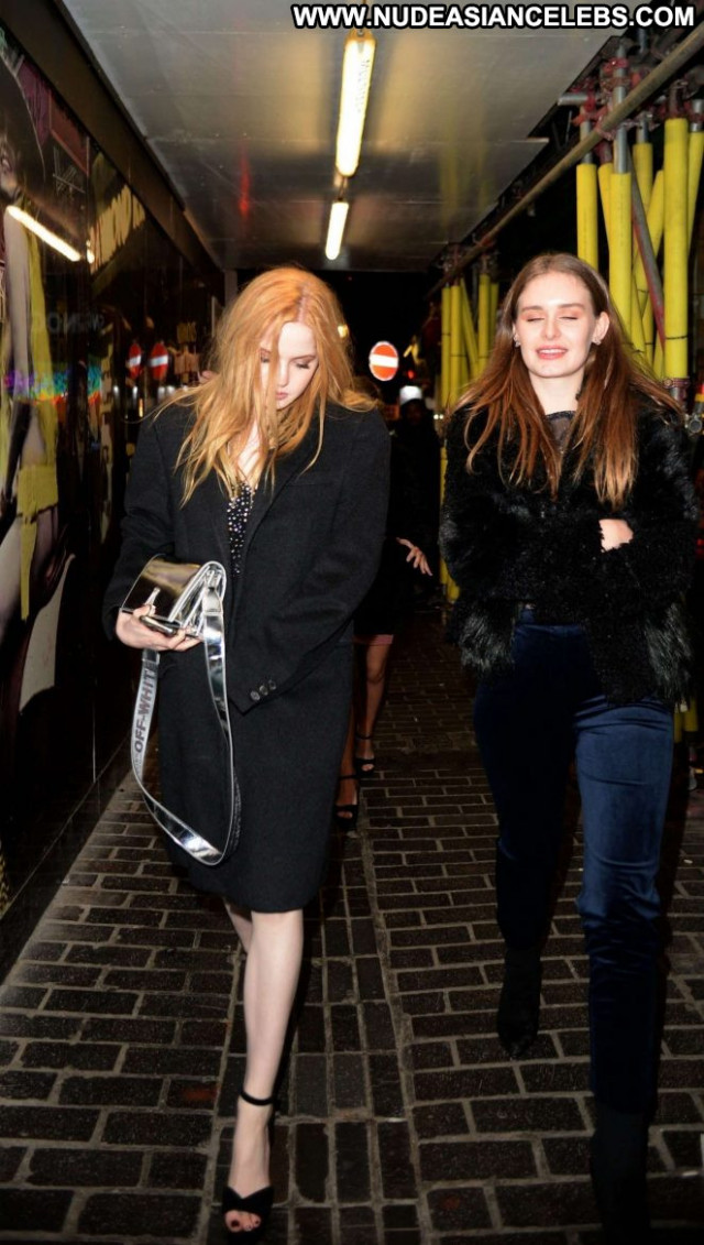 Ellie Bamber Night Club In London Night Club Paparazzi Club Babe