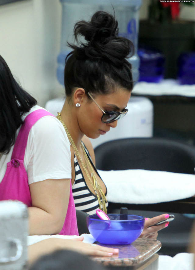 Kim Kardashian Beverly Hills Posing Hot Candids Cleavage Paparazzi