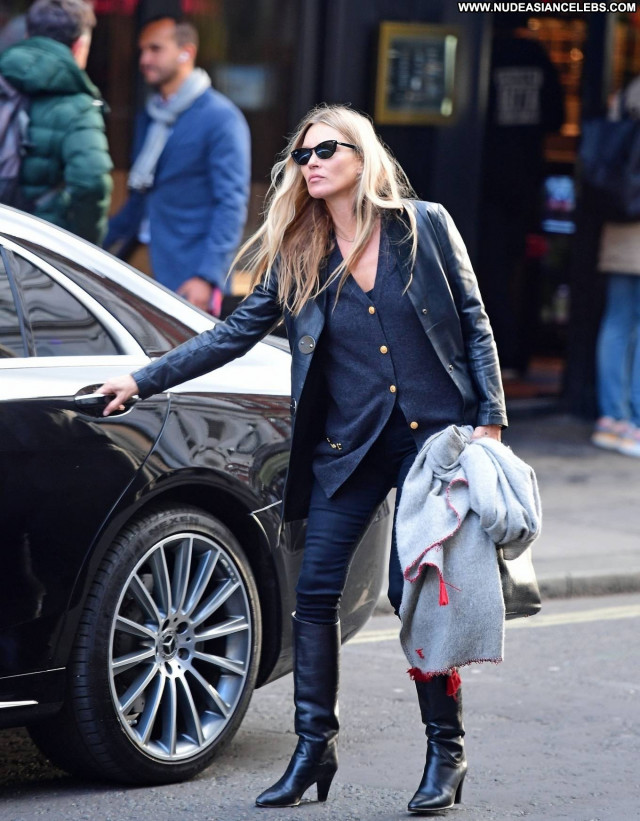 Kate Moss No Source  Babe Posing Hot Beautiful Celebrity Paparazzi