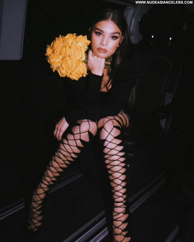 Hailee Steinfeld No Source Posing Hot Celebrity Babe Beautiful Sexy