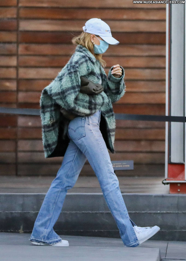 Hailey Bieber West Hollywood Beautiful Celebrity Paparazzi Posing Hot